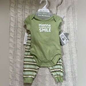 Essentials Green "Mama Makes Me Smile" 4 Piece Baby Matching Set
